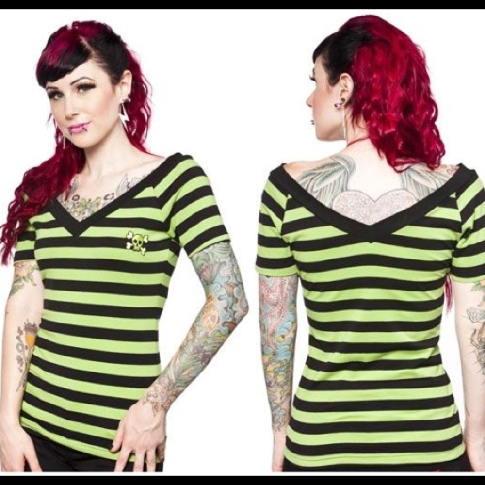 Sourpuss Vertigo shirt in black & green skull